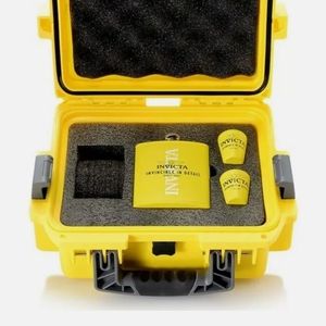 Limited edition dive case